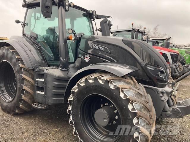 Valtra T 254 V Трактори