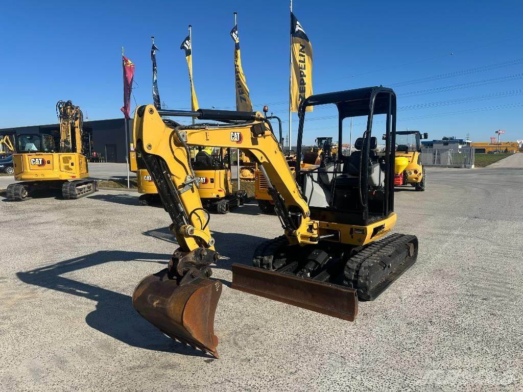 CAT 302.7 D CR Міні-екскаватори < 7т