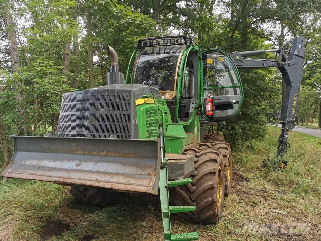 John Deere 1110G Форвардери