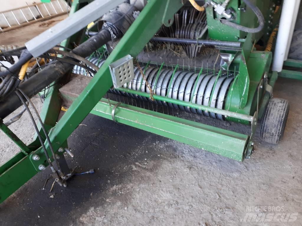 Agronic 1302 RR Рулонні прес-підбирачі