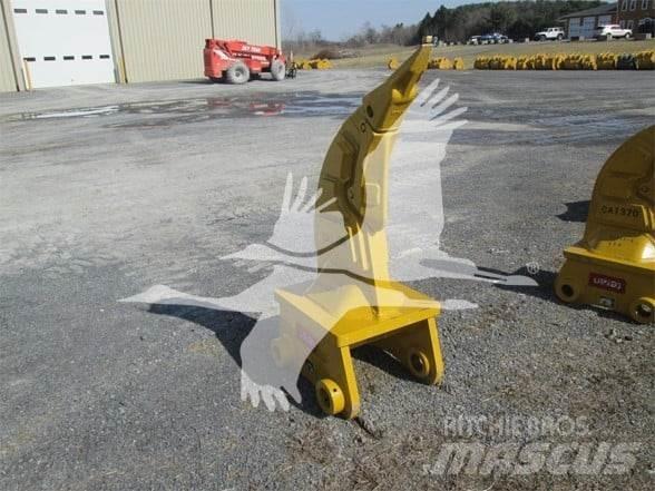 Teran CAT330 Скарифікатори