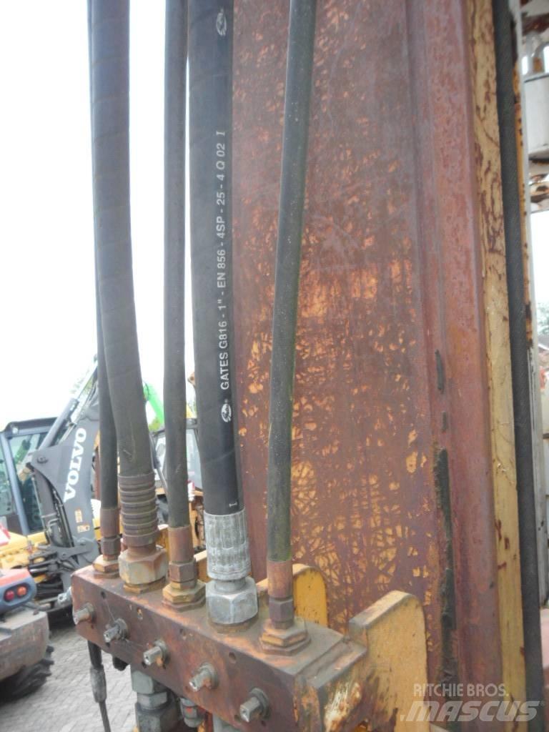Liebherr R 942 Копрові установки