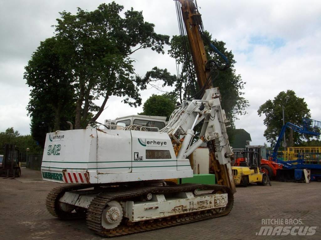 Liebherr R 942 Копрові установки