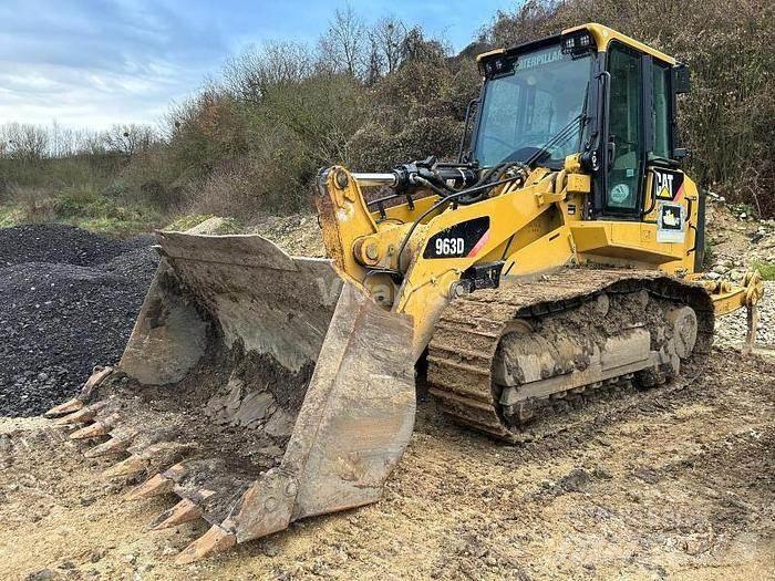 CAT 963D Фронтальні навантажувачі