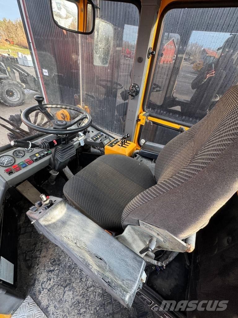 Ljungby L 14 Фронтальні навантажувачі