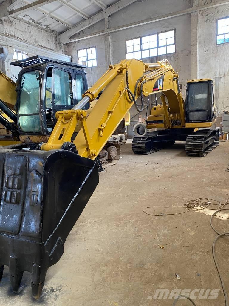 CAT 320 B Гусеничні екскаватори