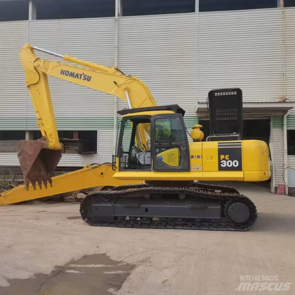 Komatsu PC 300-7 Гусеничні екскаватори