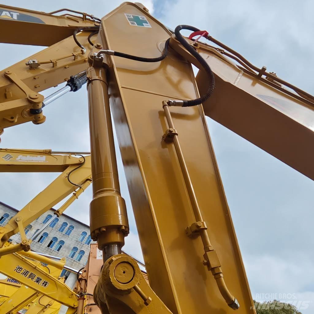 CAT 325 B L Гусеничні екскаватори