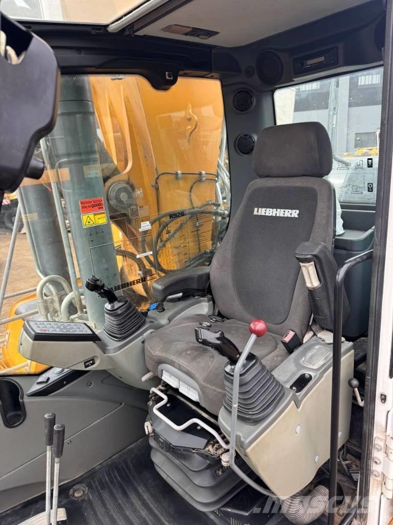 Liebherr R 926 Гусеничні екскаватори