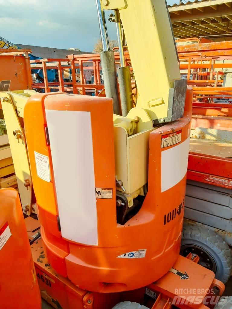 JLG E 300 AJP Колінчаті підйомники