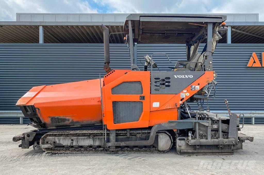 Volvo P7820C Асфальтовкладачі