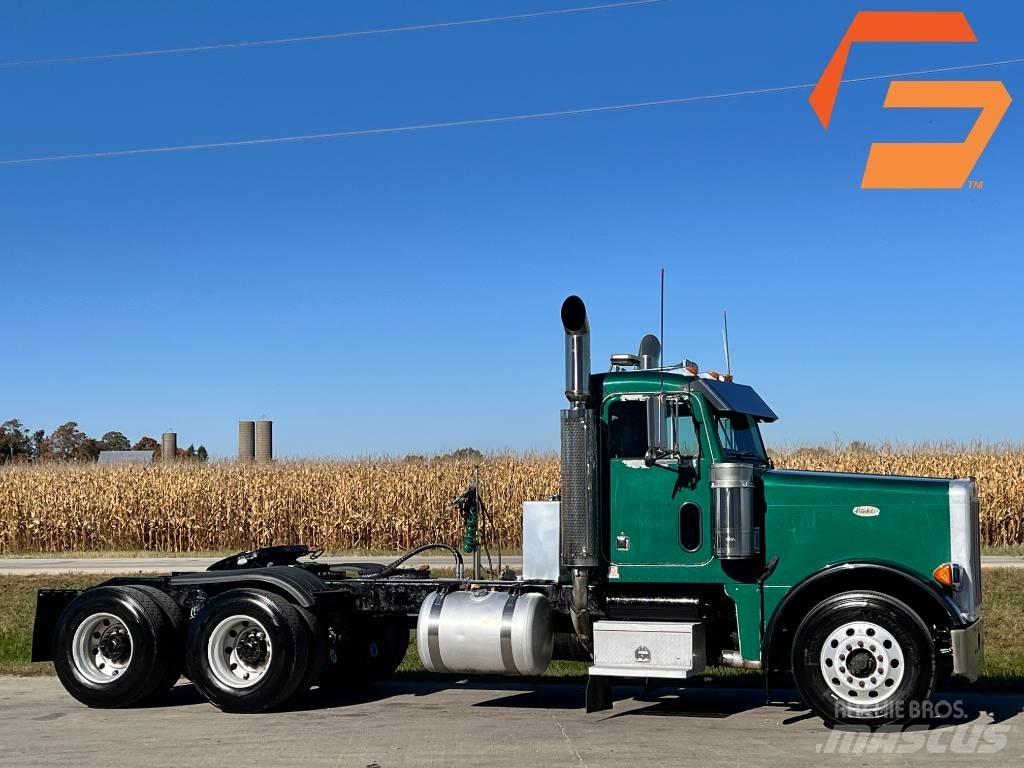 Peterbilt 379 Тягачі