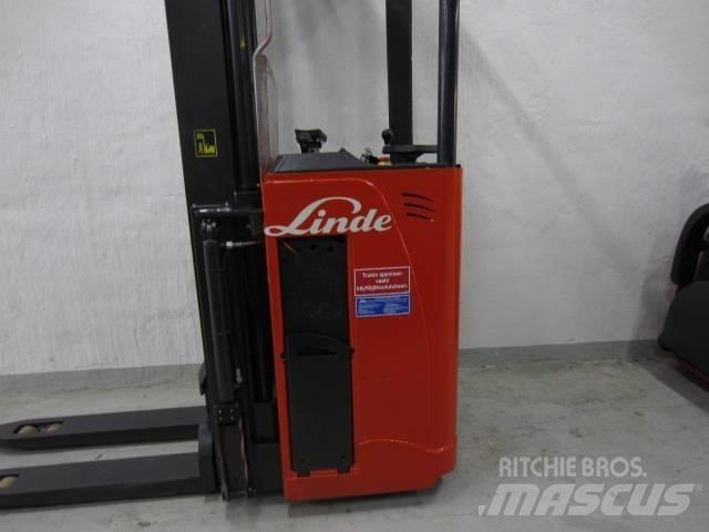 Linde L2000 Самохідні електроштабелери