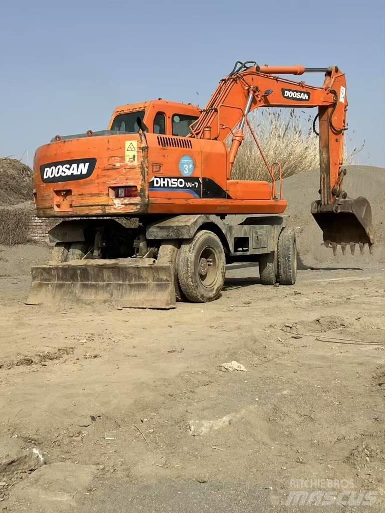 Doosan DH150 W-7 Колісні екскаватори