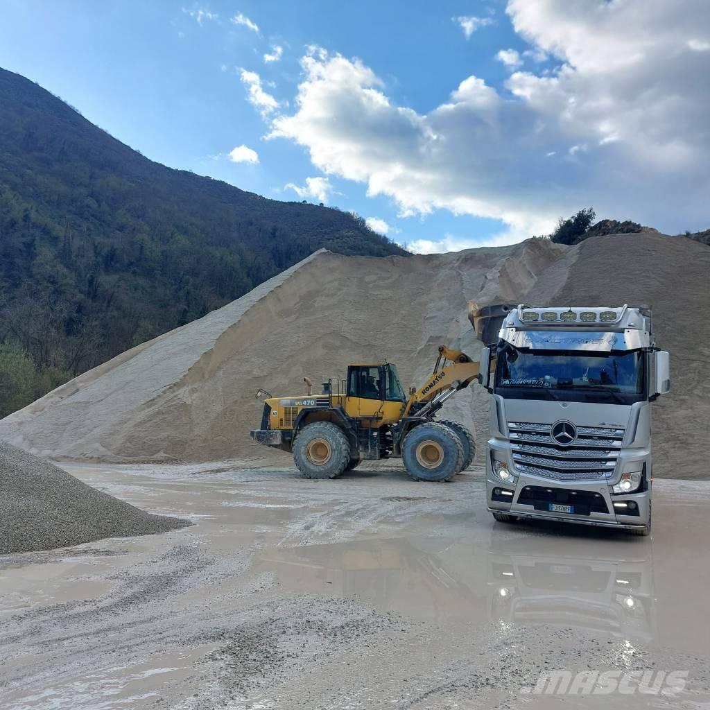 Komatsu WA470LC-6 Фронтальні навантажувачі