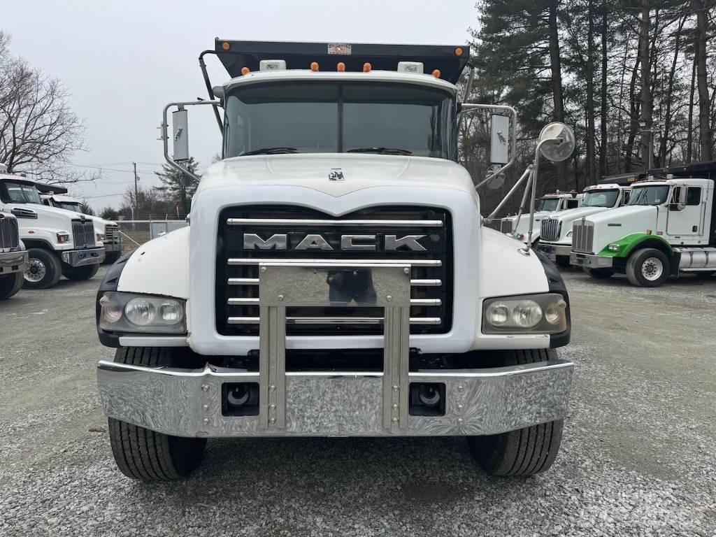 Mack CTP 713 Самоскиди