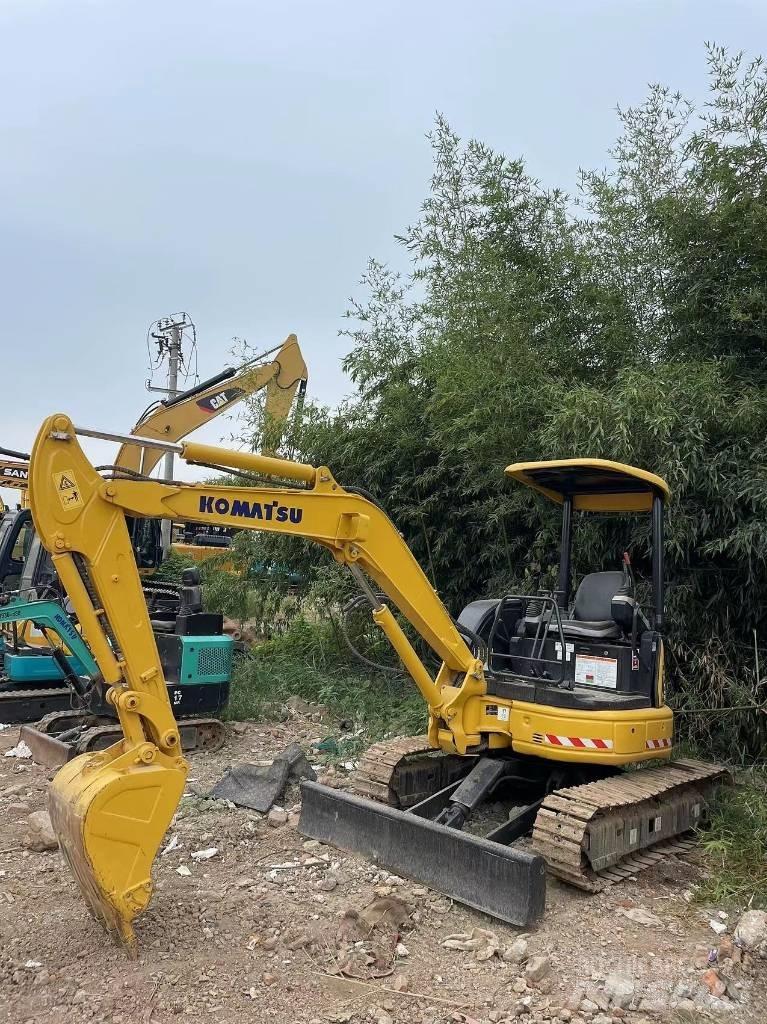 Komatsu PC35 Міні-екскаватори < 7т