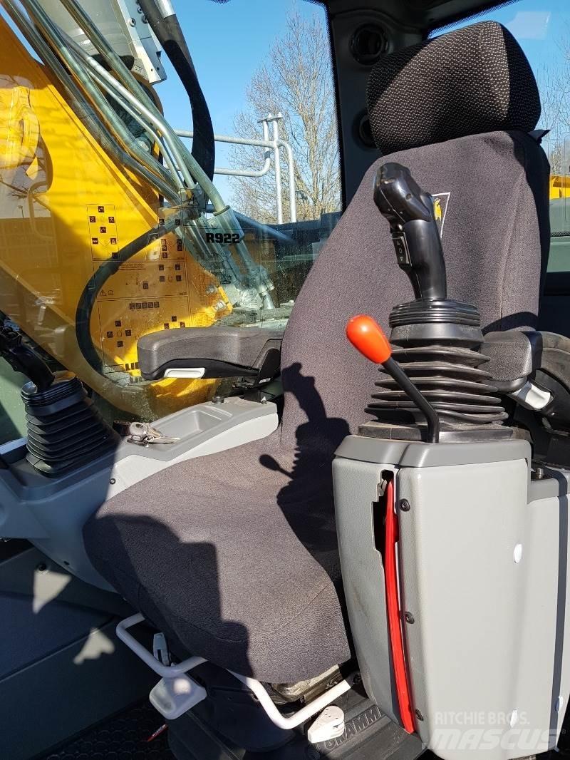Liebherr R922 Гусеничні екскаватори