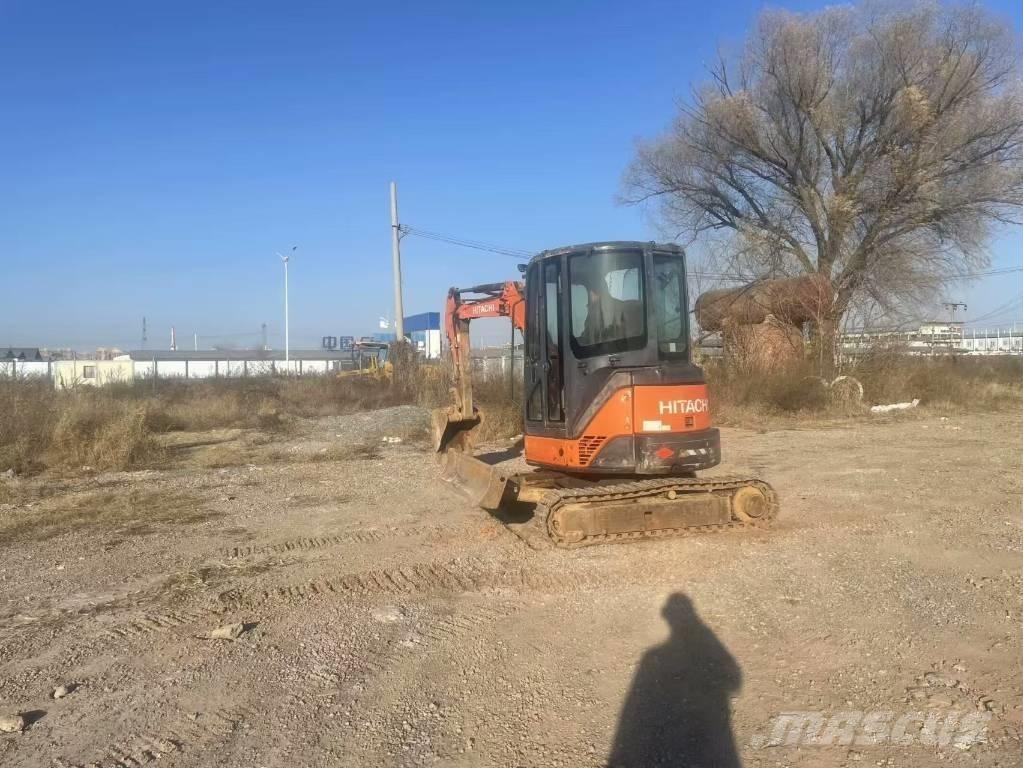 Hitachi ZX 35 U Міні-екскаватори < 7т