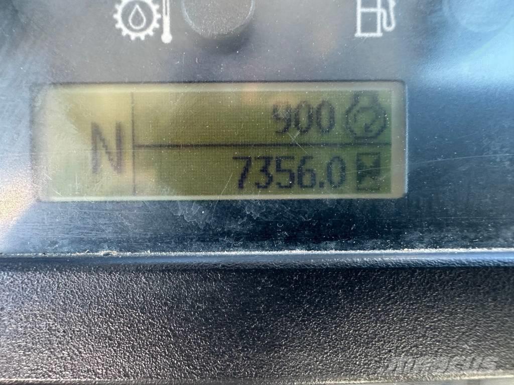 John Deere 310 SK Екскаватори-навантажувачі