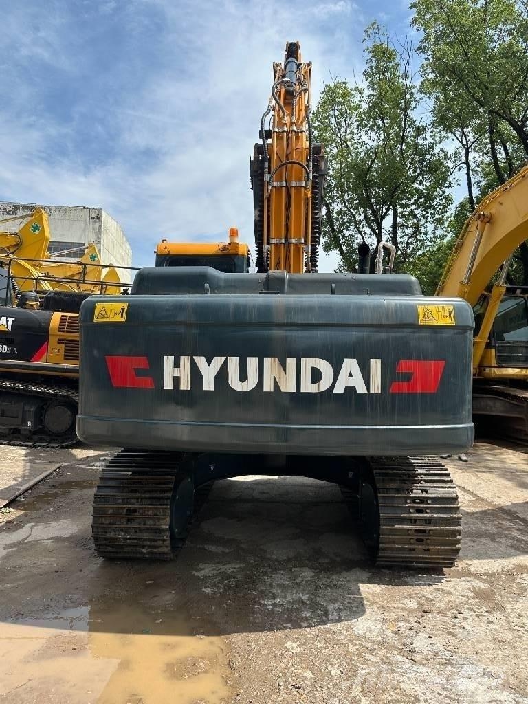 Hyundai 220LC-9S Гусеничні екскаватори