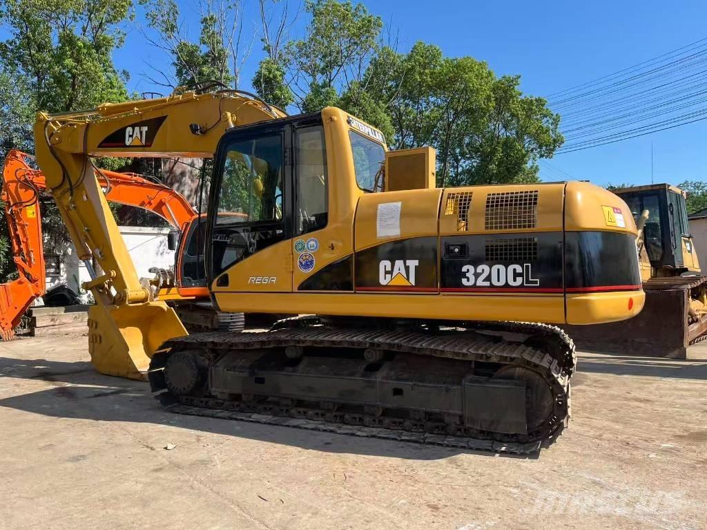 CAT 320 C L Гусеничні екскаватори