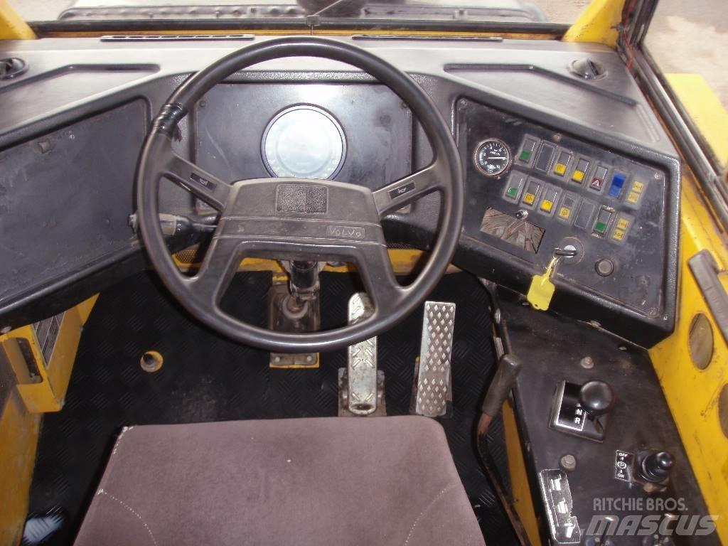 Volvo BM A20 6+6 Зчленовані самоскиди
