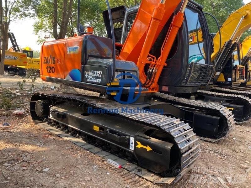 Hitachi ZX 120 Гусеничні екскаватори