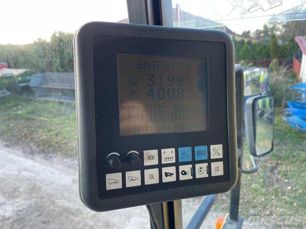 New Holland TX 66 Зернозбиральні комбайни