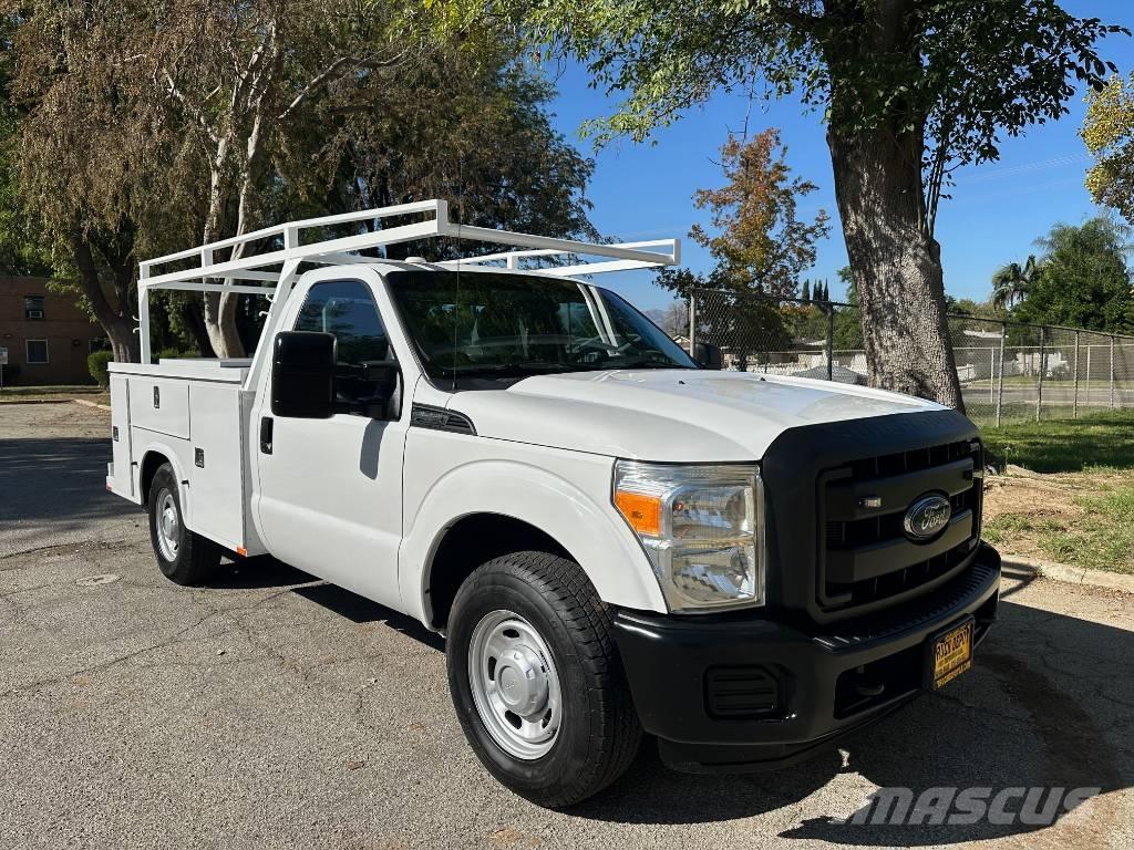 Ford F 250 Пікапи / Бічне розвантаження
