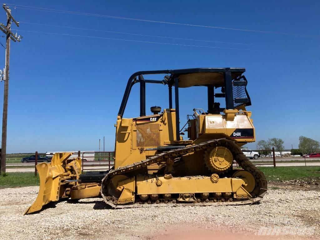 CAT Bulldozer D4H Гусеничні бульдозери
