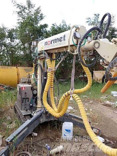 Normet MINIMEC Агрегати для відливання бетонних блоків