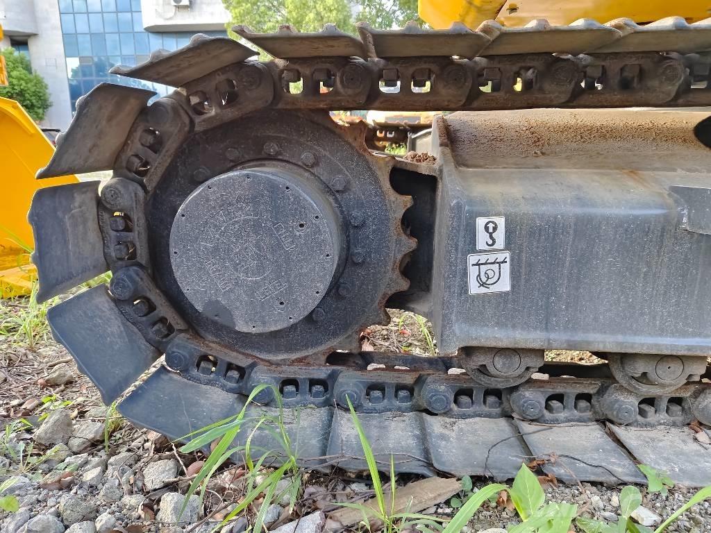 Komatsu PC 130-7 Гусеничні екскаватори