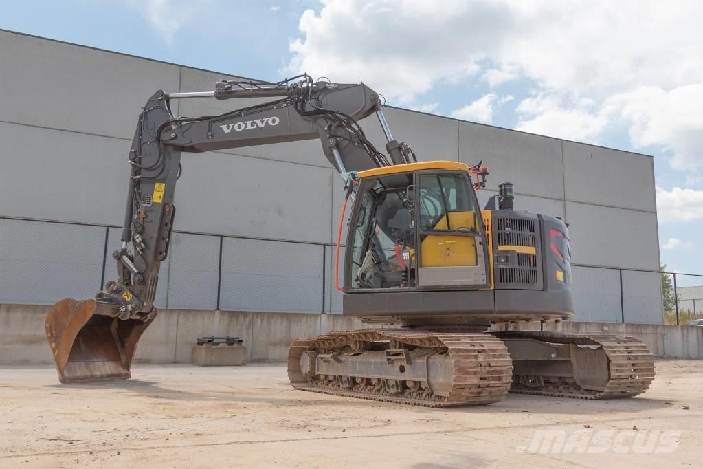 Volvo ECR 235 E Гусеничні екскаватори