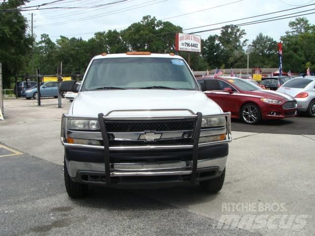 Chevrolet 3500 Вантажівки-платформи/бокове розвантаження