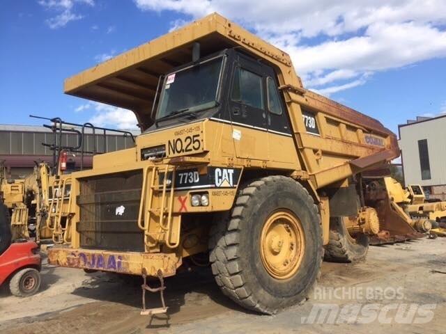 CAT 773D Кар`єрні самоскиди