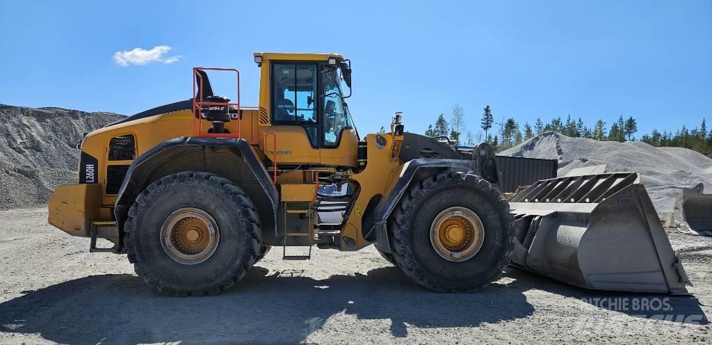Volvo L 260 H Фронтальні навантажувачі