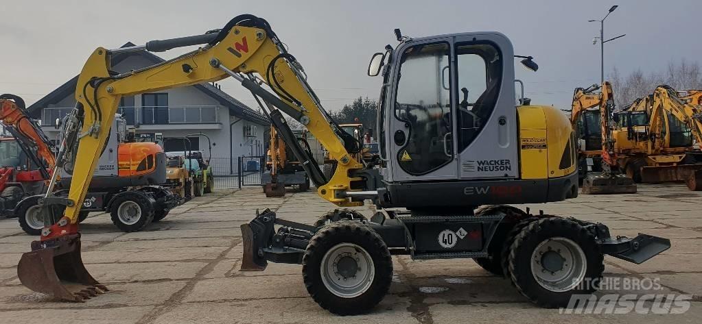 Wacker EW100 Колісні екскаватори