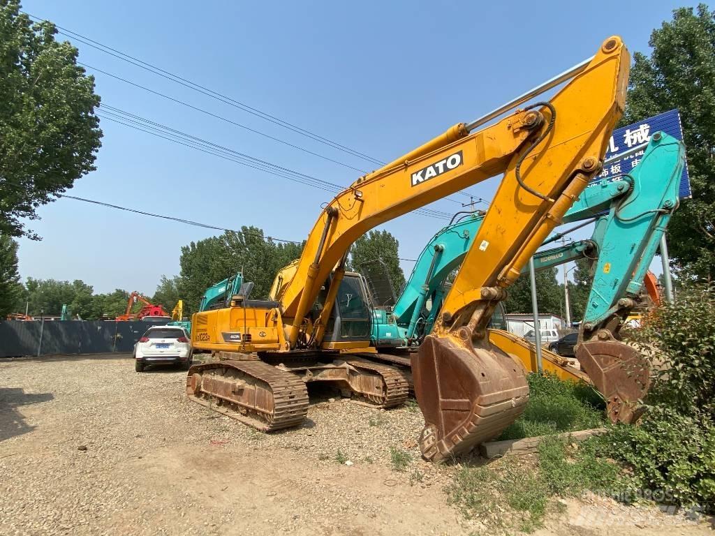 Kato HD 1023 R Гусеничні екскаватори