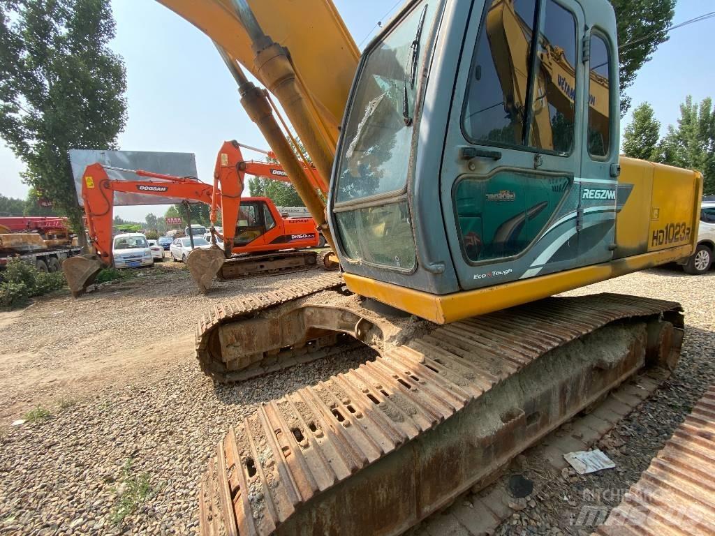 Kato HD 1023 R Гусеничні екскаватори