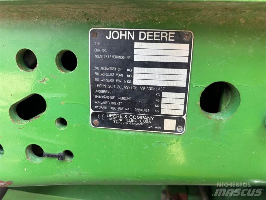 John Deere 6610 Трактори