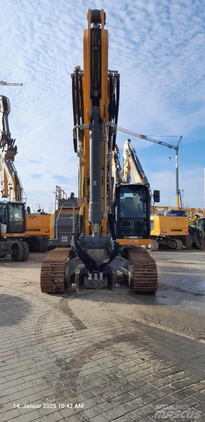 Liebherr R934 Гусеничні екскаватори