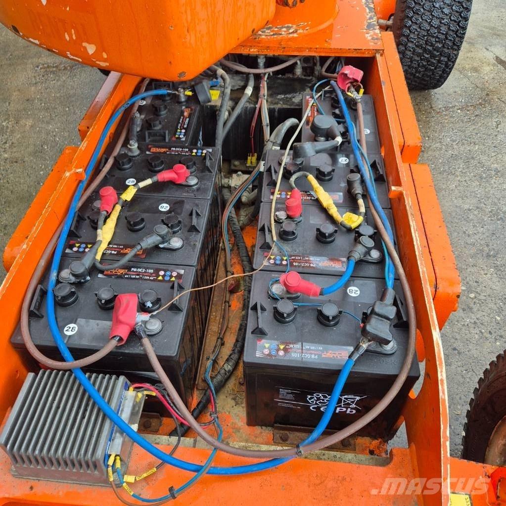 Niftylift HR 12 E Колінчаті підйомники