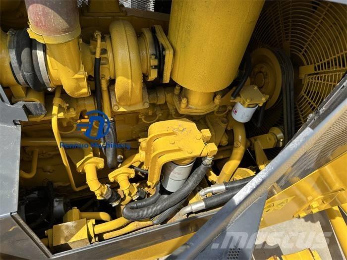 Shantui SD 32 Гусеничні бульдозери