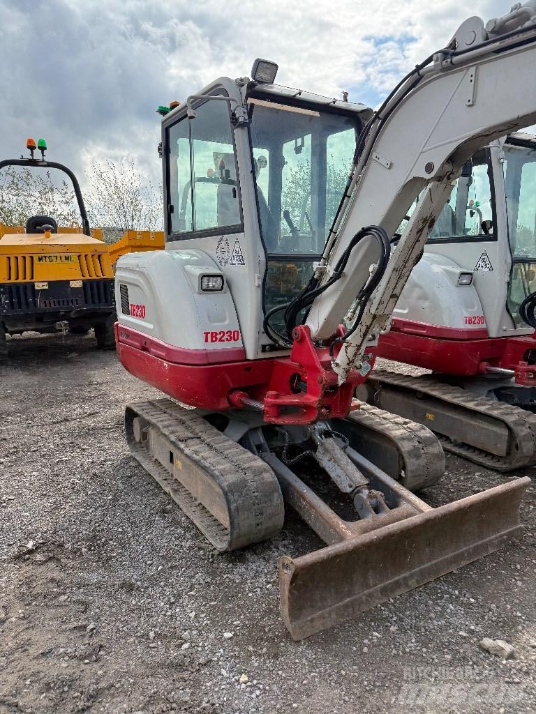 Takeuchi TB 230 Міні-екскаватори < 7т