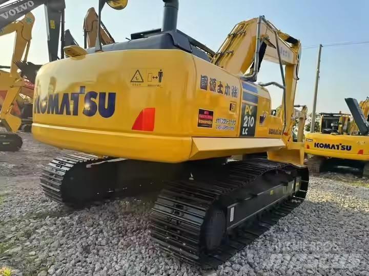Komatsu PC210LC Гусеничні екскаватори