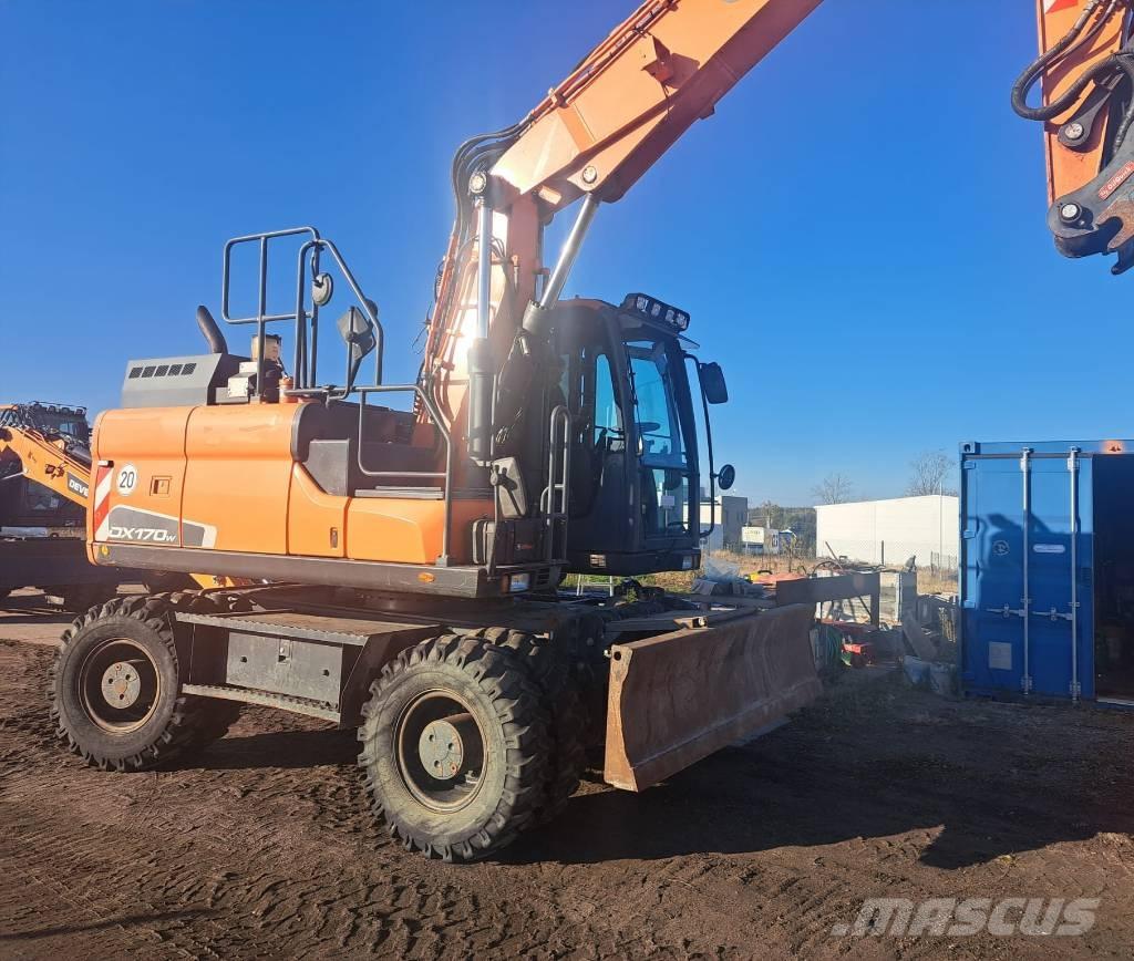 Doosan DX170W-5 Колісні екскаватори