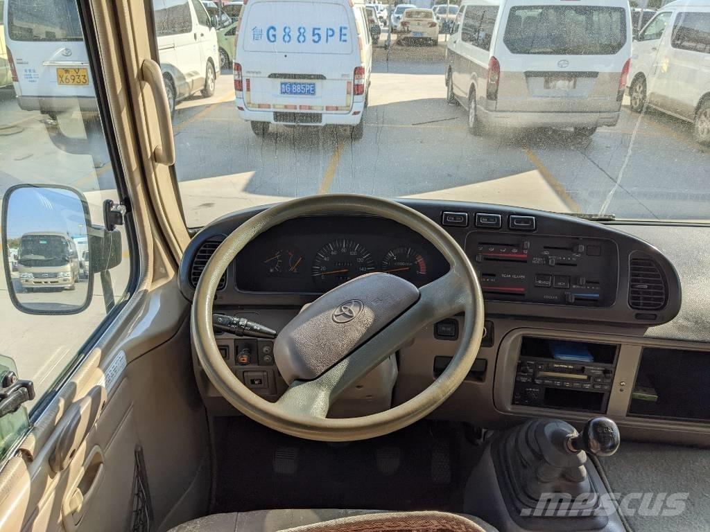 Toyota Coaster Bus Мікроавтобуси