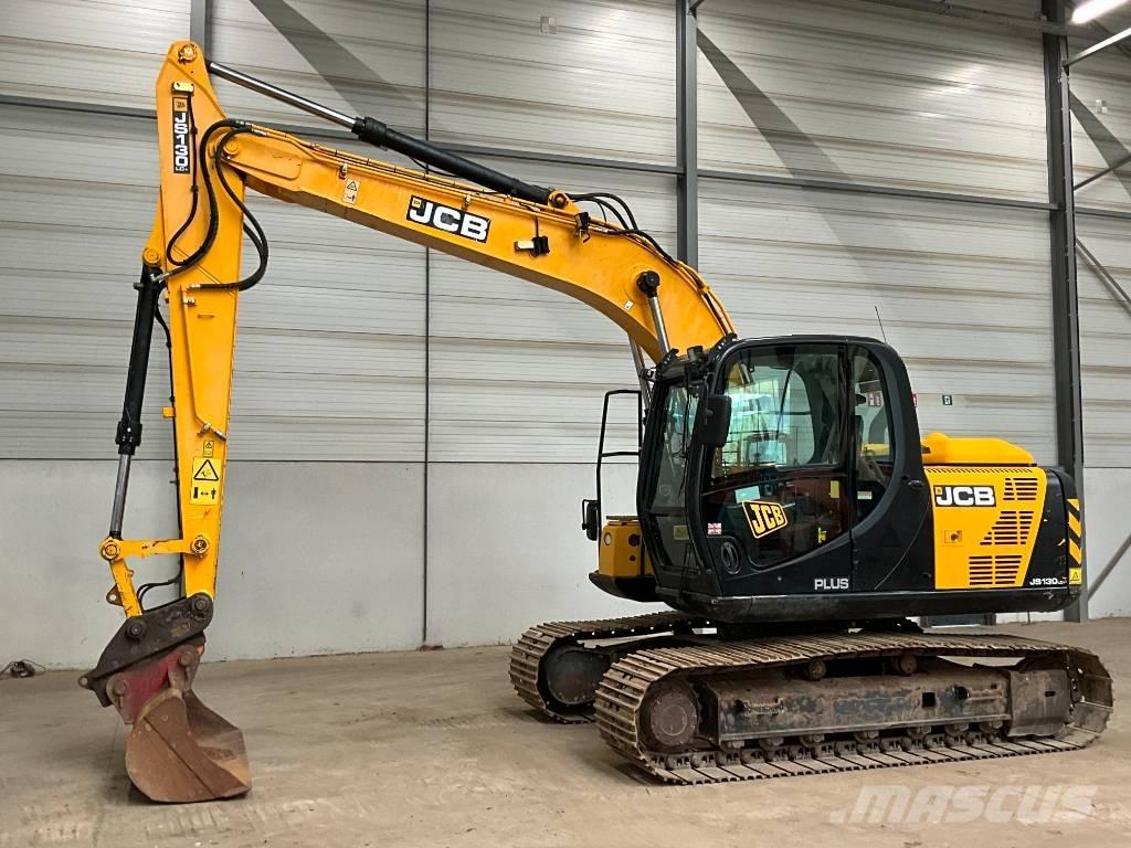JCB JS 130 LC Гусеничні екскаватори