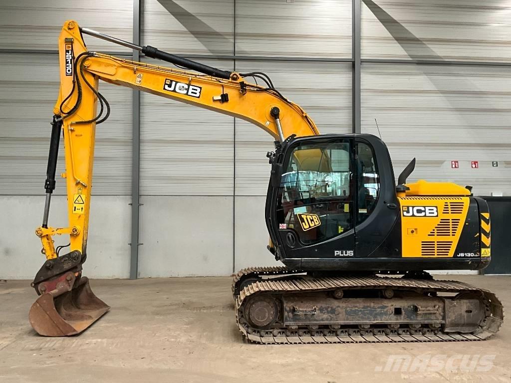JCB JS 130 LC Гусеничні екскаватори